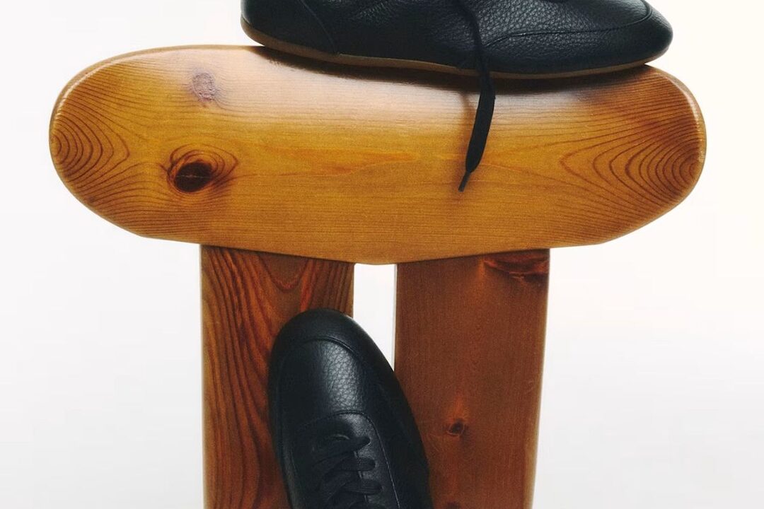 Aritzia Just Dropped 2 New Sperry Shoes & They’re So Good