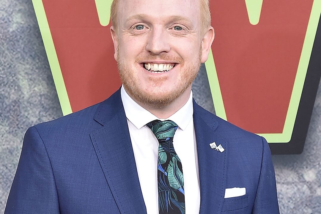 Twin Peaks Actor Owain Rhys Davies Dies “Suddenly” at 44