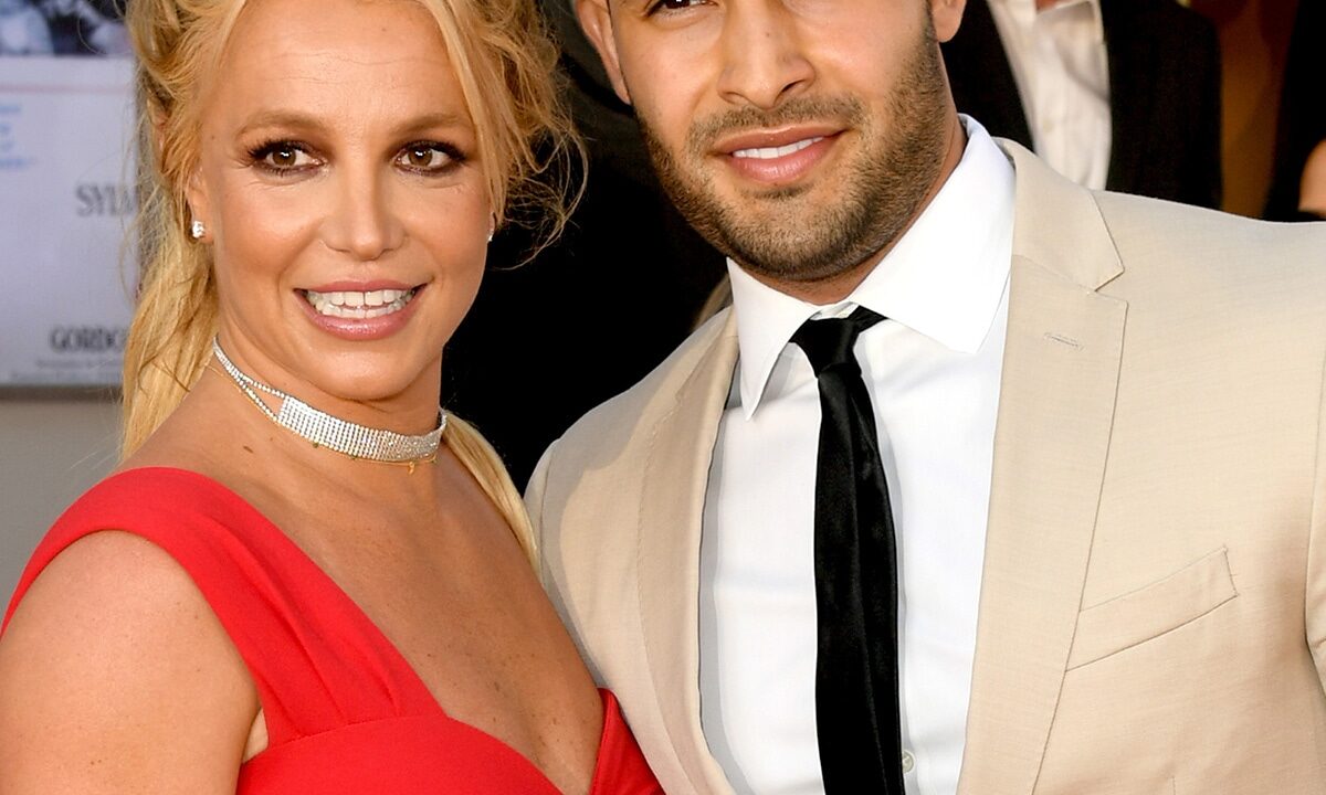 Sam Asghari Reacts to Britney Spears Reuniting With Her Sons