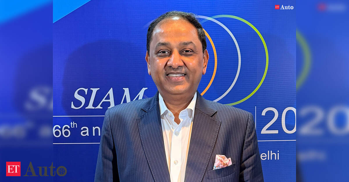 Ashok Leyland’s Shenu Agarwal takes over as SIAM President for 2026-27