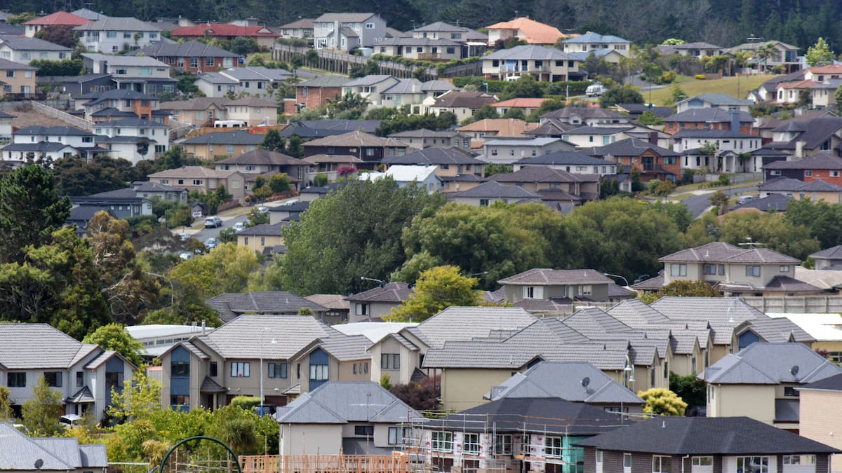 QV House Price Index shows largest quarterly drop in two years